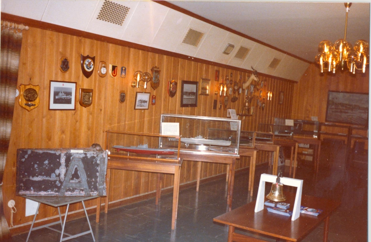 Enkeltbilde. 70-års jubileumsutstilling for ubåtvåpenet i 1979 i messe "Korvetten".