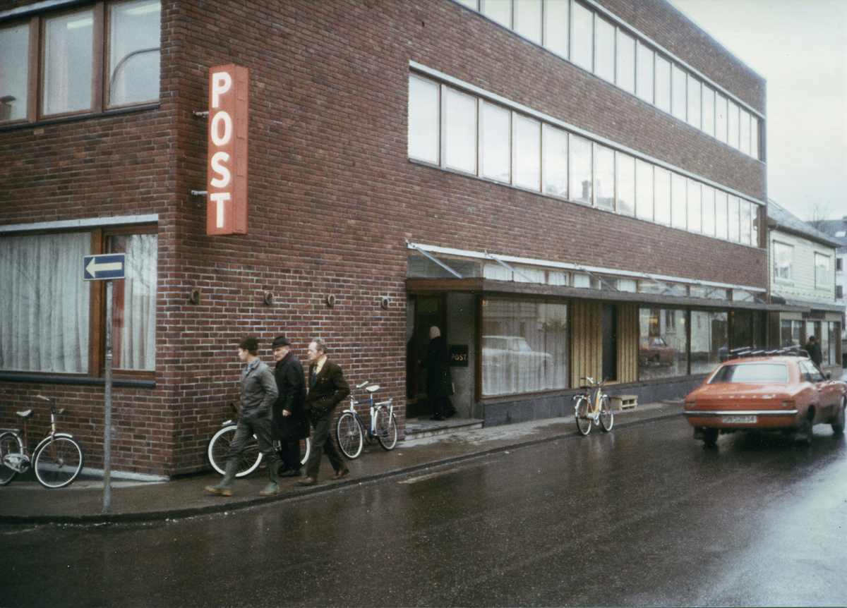 Lillestrøm postgård, 2000 Lillestrøm.