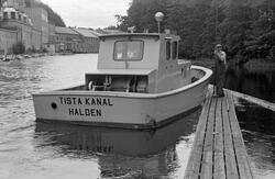 Tur til Haldenvassdraget 29. -30/8 1962. Varpebåten "Tista K