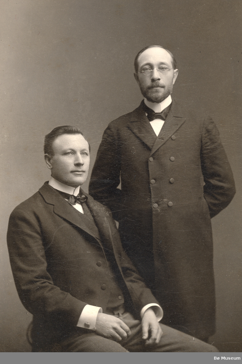 Halvor Jørgensson Lie og Andres H. Eikjarud i USA
