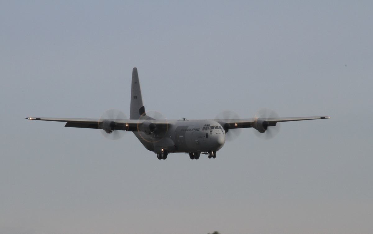 Gardermoen, 06. november 2012. C-130 "Nanna" med crew og øvrig personell gjør seg klar for avgang til Afghanistan.