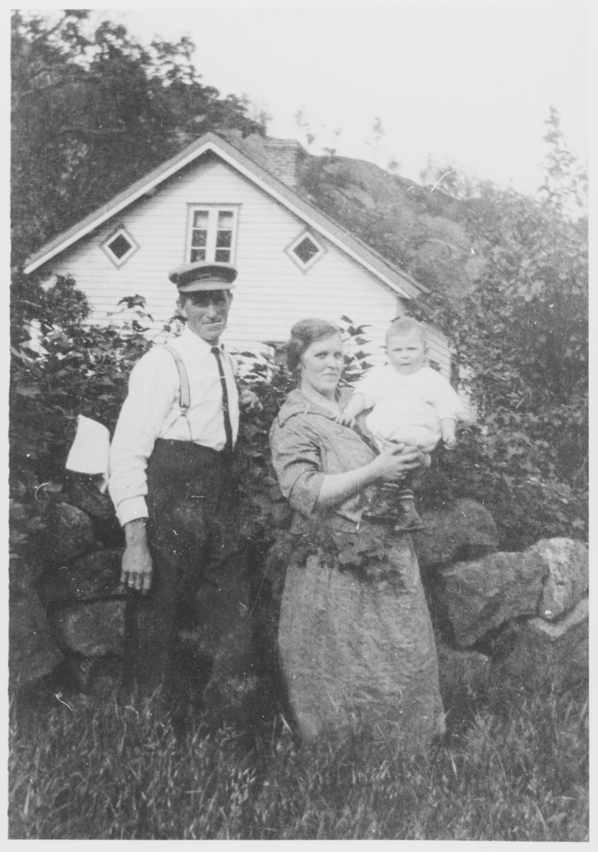 Rasmus og Louise Immerstein med sønnen Bertel