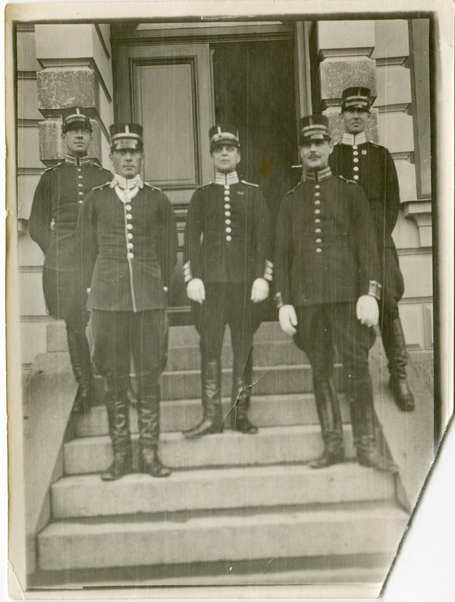 Norrköping.Studentkompaniet 1920-1921.
Från vänster kapten,övriga löjtnanter(se bild 2)
