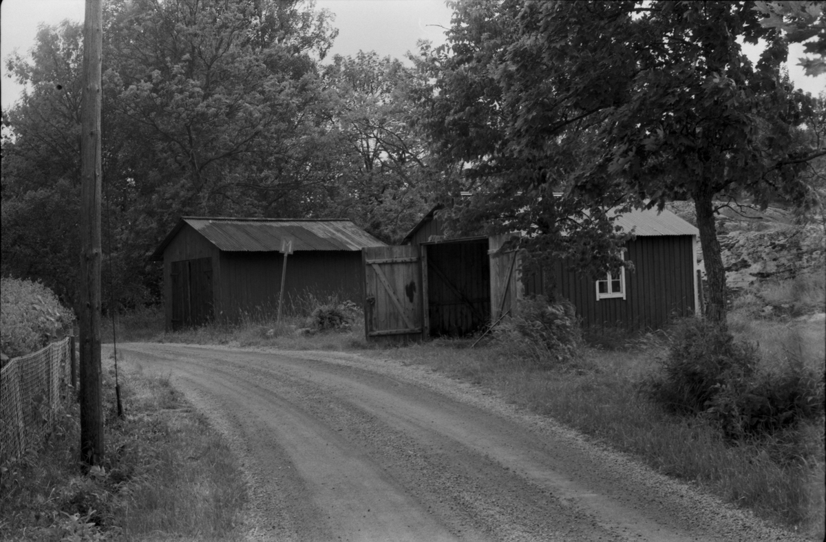 Garage, Nåstuna 7:2, Vänge socken, Uppland 1975