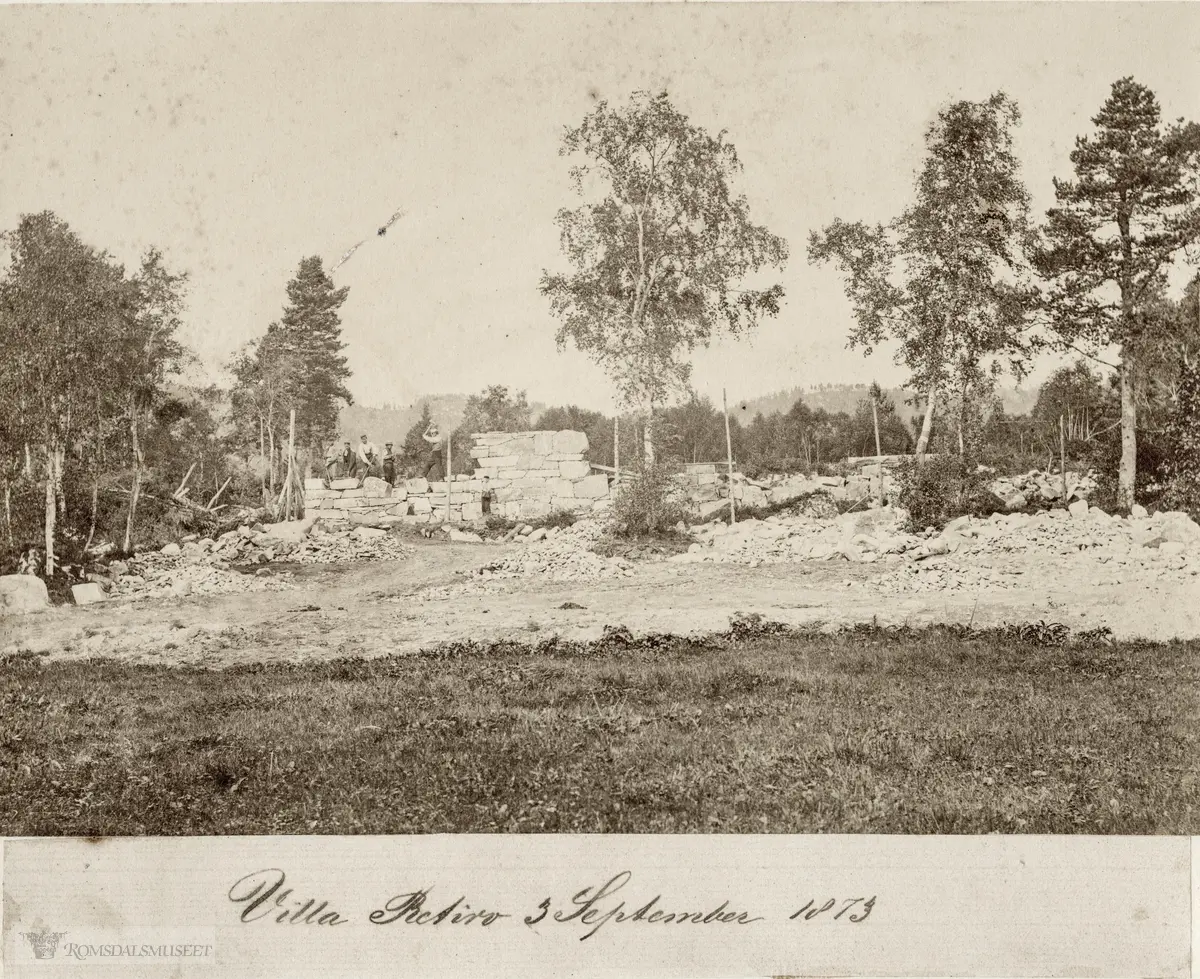 Villa Retiro under bygging 3 September 1873.."Villa Retiro 1873. Tidligere registrert som R.05291"