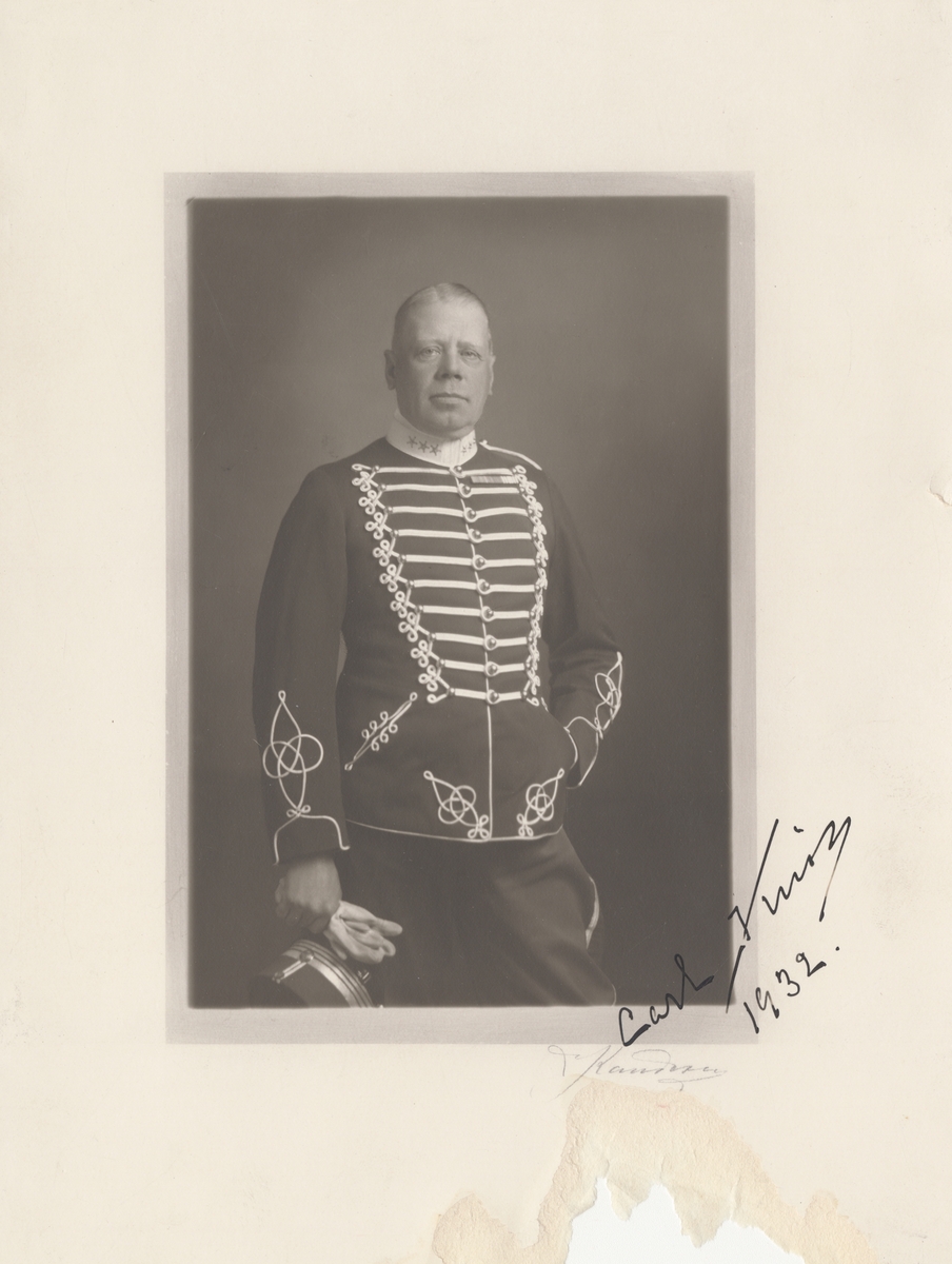 Porträtt av Carl Erik Knös, överste och sekundchef för Livregementets husarer K 3.