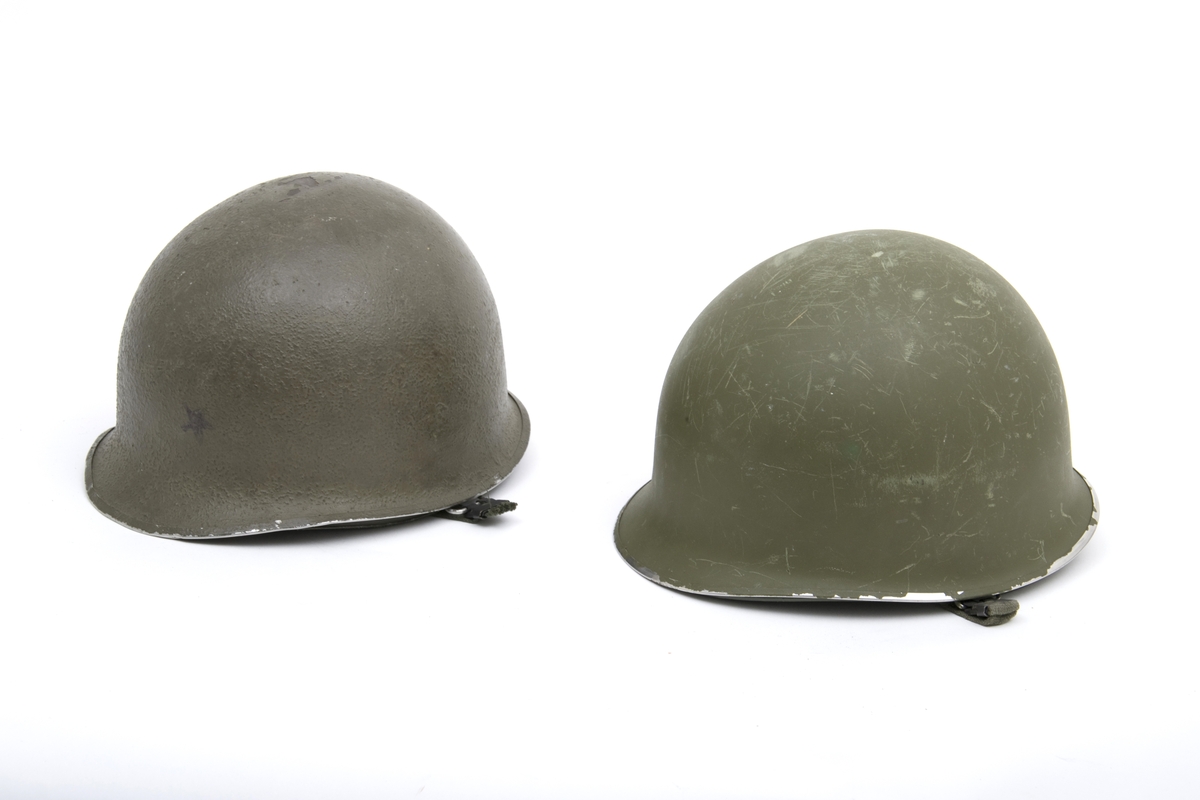 Hjelm, to stykker brukt av det norske forsvaret etter krigen
