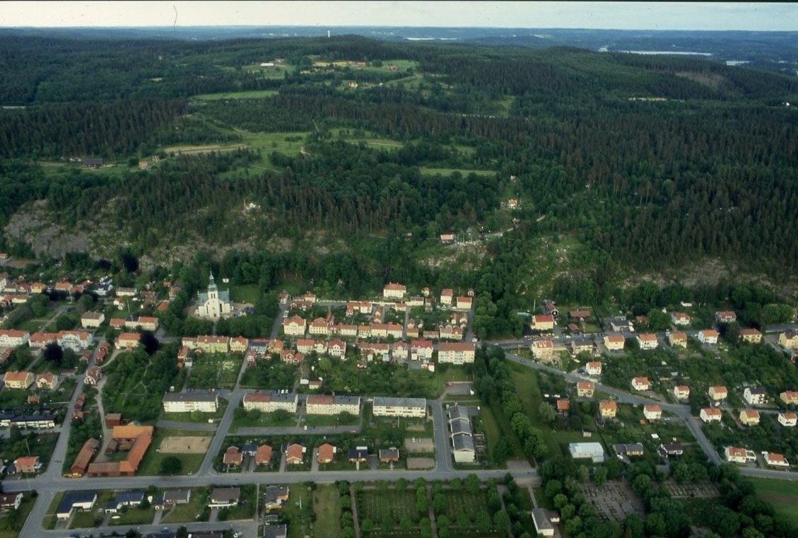 Flygfotografi över Gränna stad från en luftballong.
