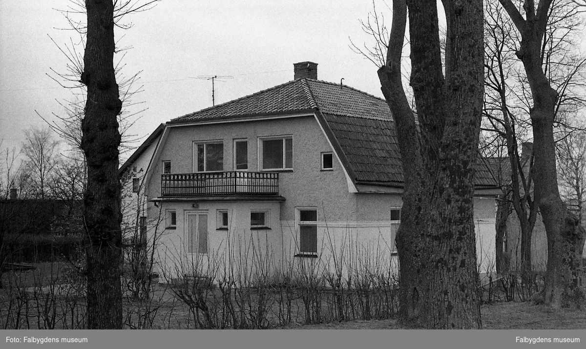 Byggnadsinventering 1972. Vagnmakaren stä 164. Bostadshus från Ö.
