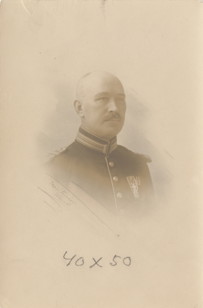 Porträtt av Sven Fritiof Berglöf, löjtnant vid Kronobergs regemente I 11.