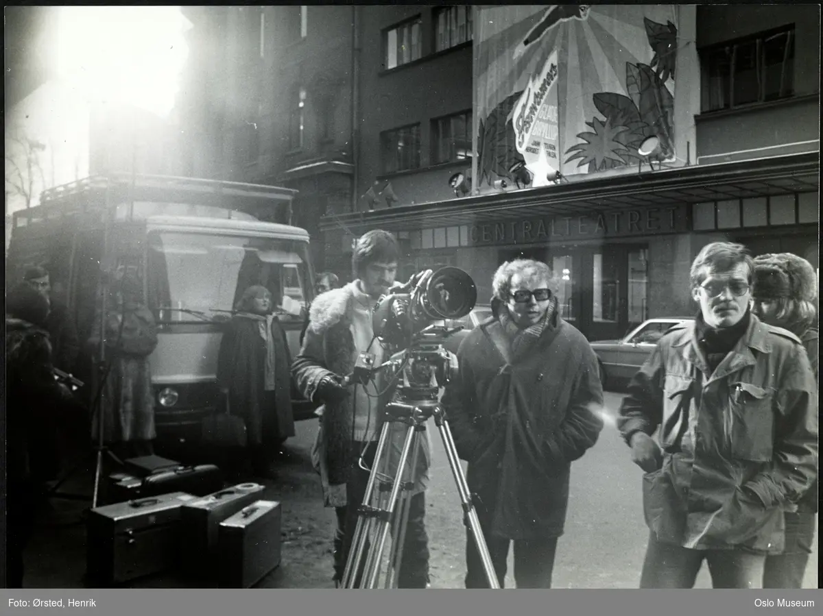 filminnspilling, menn, filmregissør, Centralteatret, plakat for forestillingen "Fantomets glade dager"