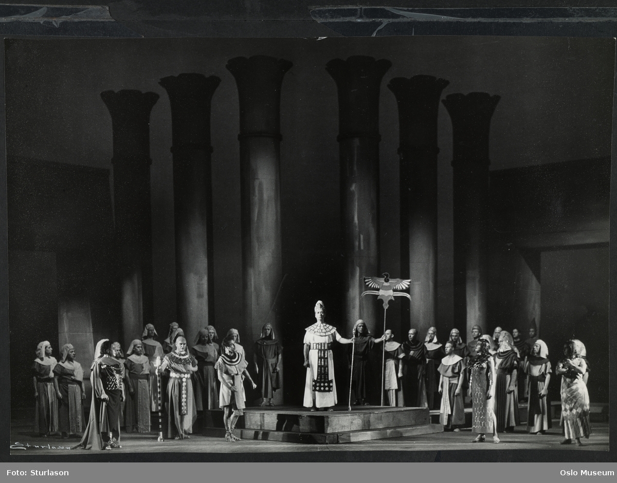 Norsk Operaselskap, forestilling "Aida", scenebilde, sangere