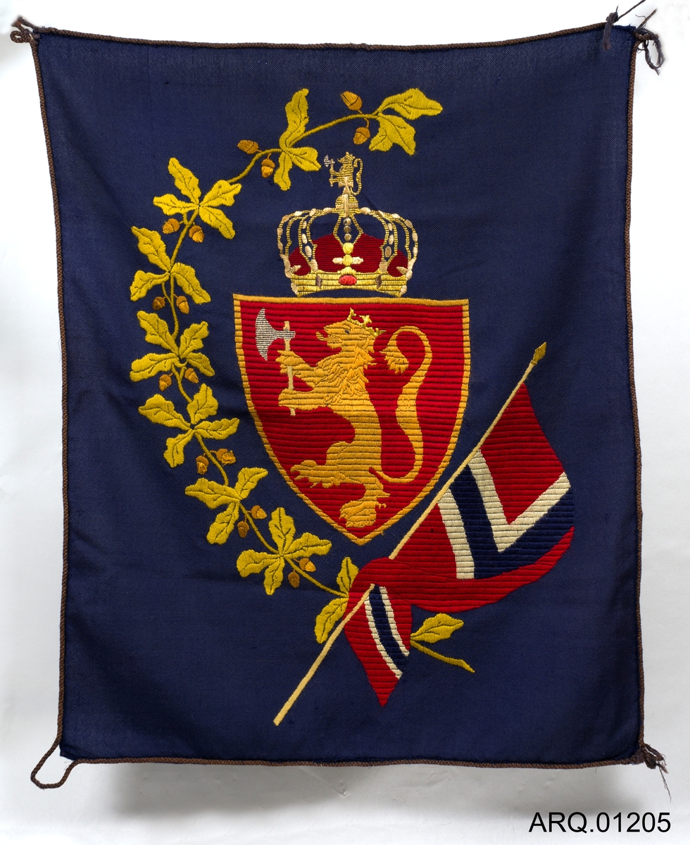Norges Riksvåpen og Norske Flagg