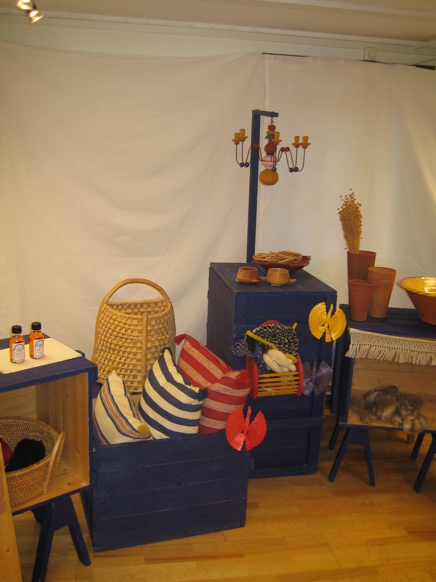 Låda - Hemslöjdens Samlingar / DigitaltMuseum