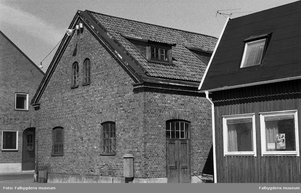 Byggnadsinventering 1972. Rådmannen 1, gamla brandstationen och gamla köttbesiktningsbaracken vid Köttorget.