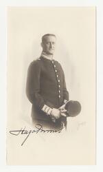 Porträtt av Carl Hugo Broms, officer vid Göta livgarde I 2.
