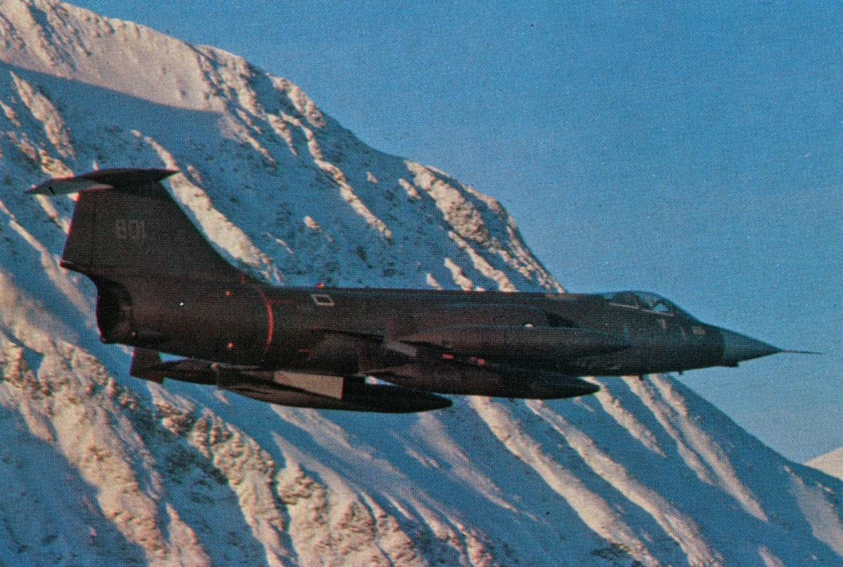 CF-104 Starfighter  Tail no 801.