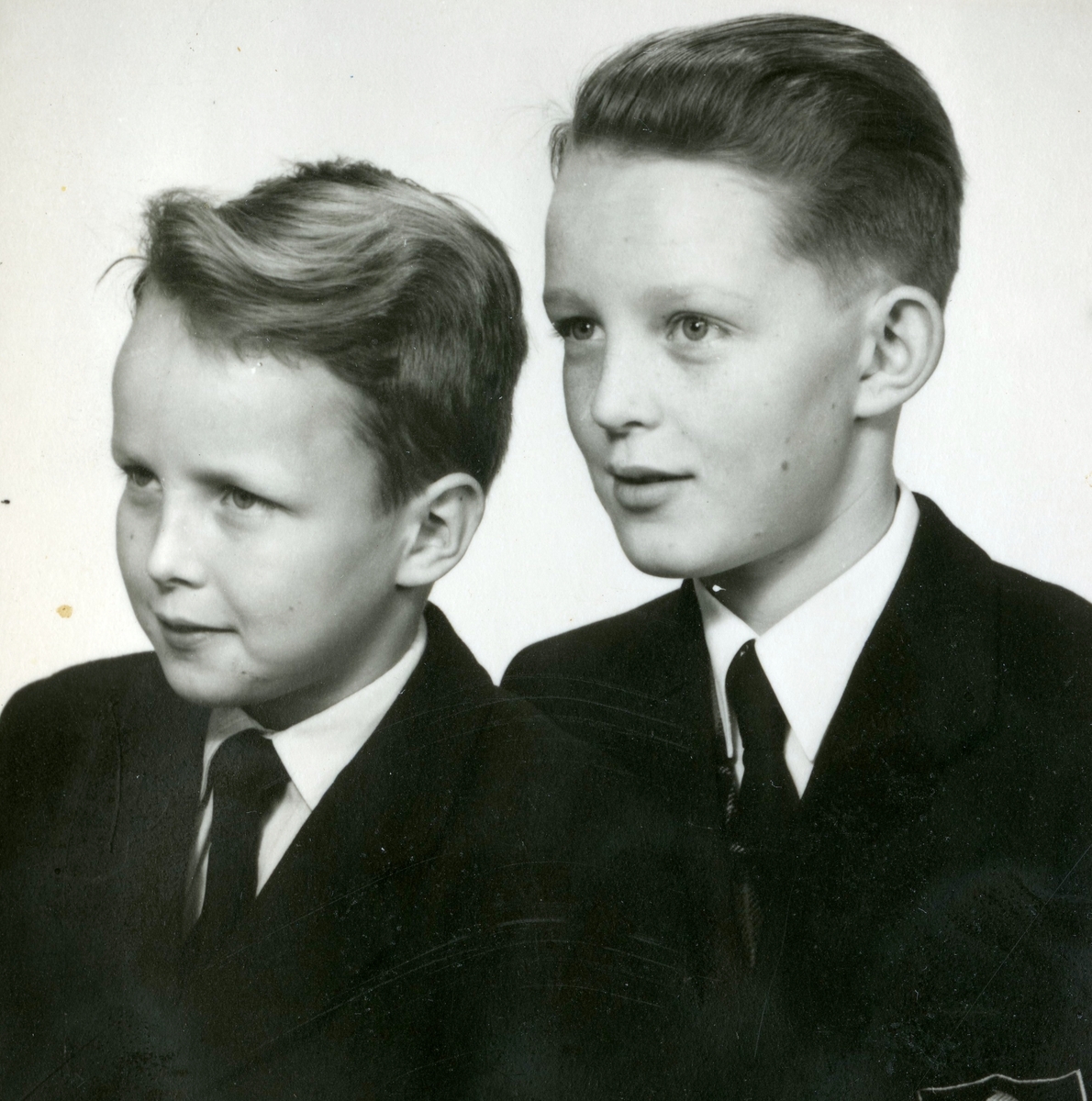 Portättfotografi av bröderna Svante och Ulf-Göran "Uffen" Ekman, okänt årtal.