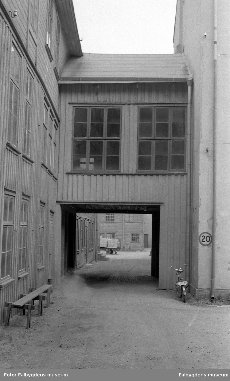 Byggnadsinventering 1972. Fabrikören 12, gården. Haglunds.