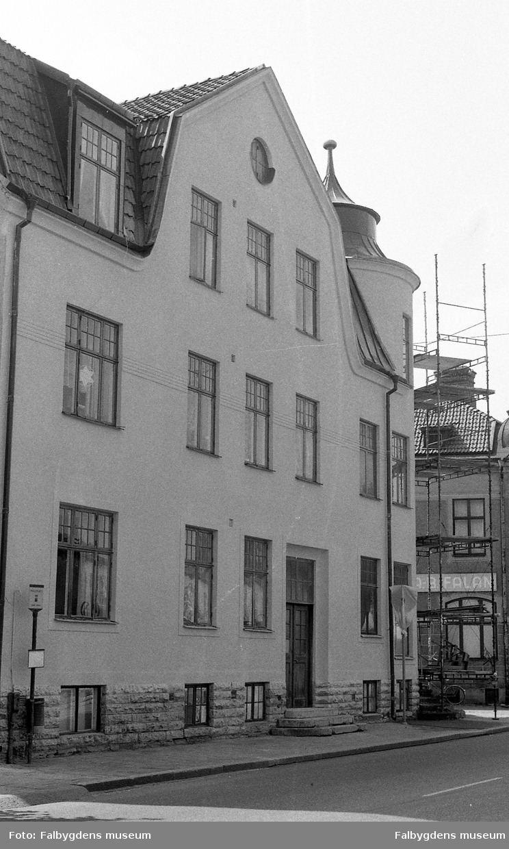 Byggnadsinventering 1972. Geten, Järnvägsgatan, stä 310 från NV.