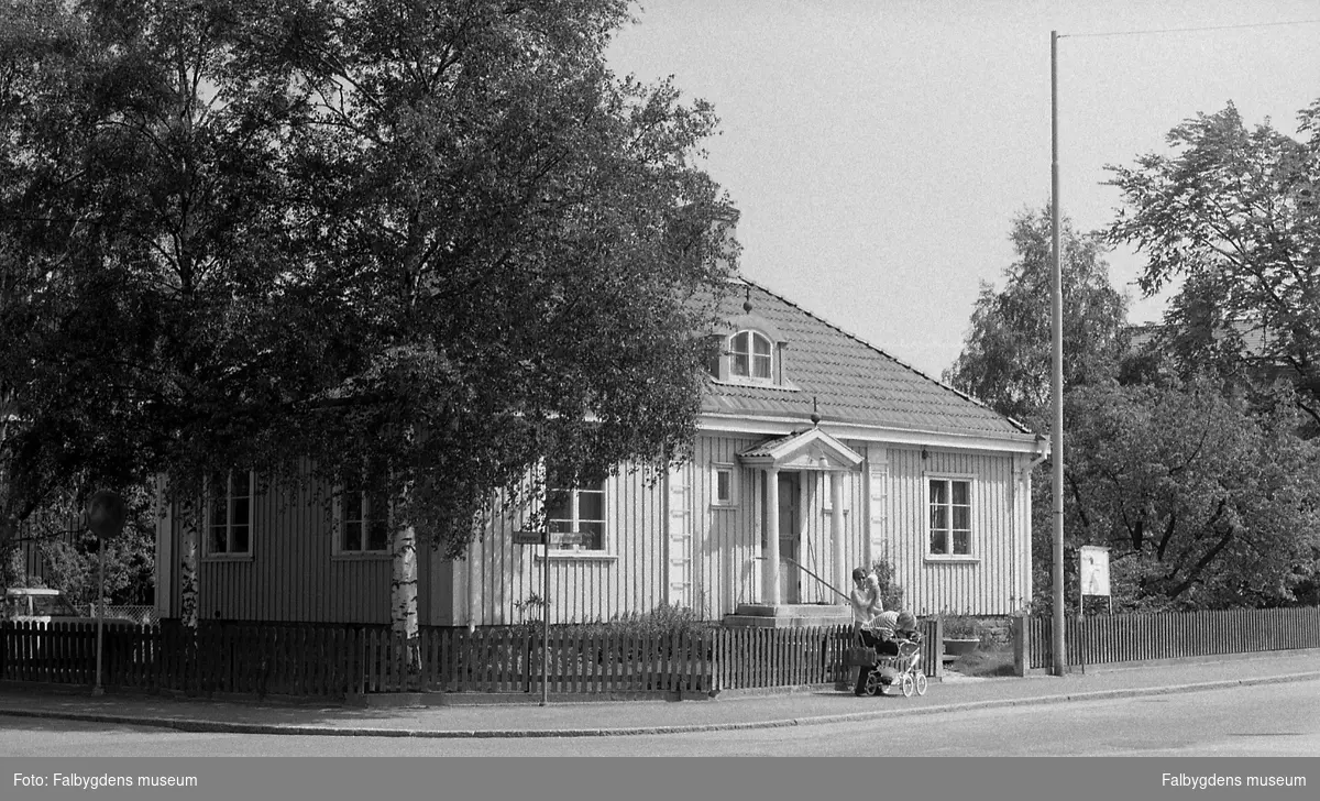 Byggnadsinventering 1972. Järven, stä 293. Från SV.