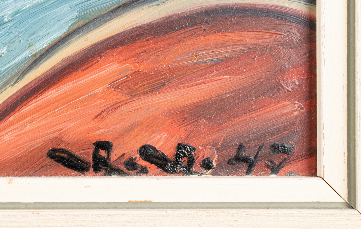 Fiskargubbe med helskägg, pipa i munnen och sydväst avbildad i vänsterprofil med hav i bakgrunden. Ett traditionellt motiv som bygger på den tyske marinmålaren Harry Haerendels välkända målning från ca 1920 "Der alte Seebär" (Den gamle sjöbjörnen).