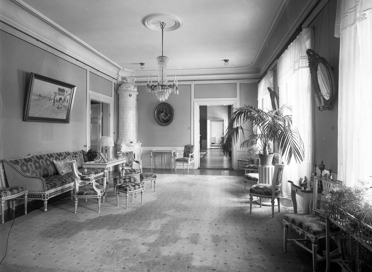 Residenset i Växjö. Interiör av salong. Ca. 1920.