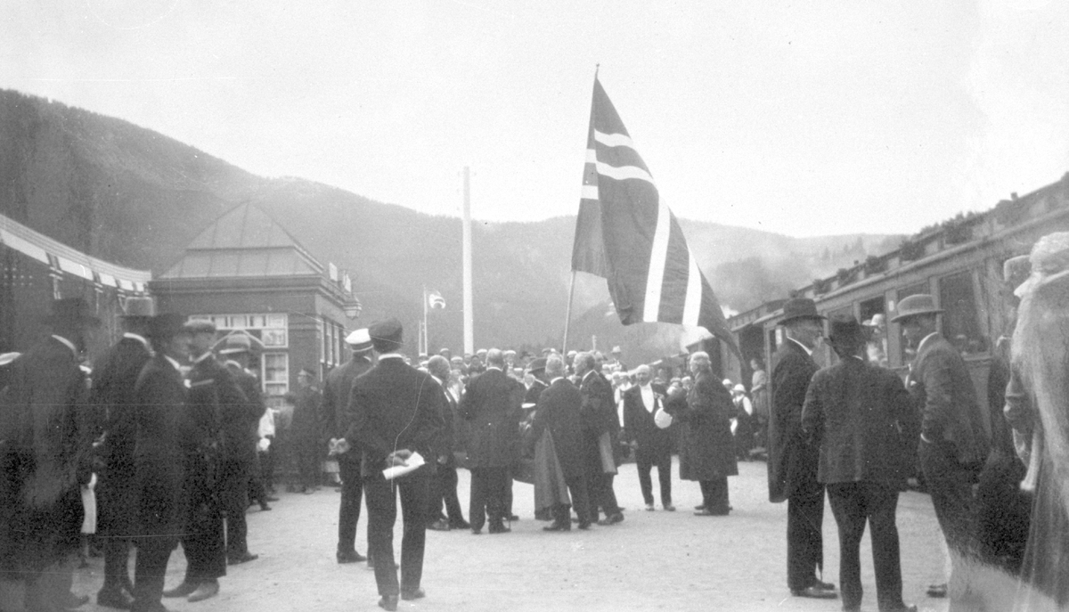 900-års-markeringa for innføringa av kristendomen i Valdres. Kong Haakon vitja Vestre Slidre 29. juli 1923.