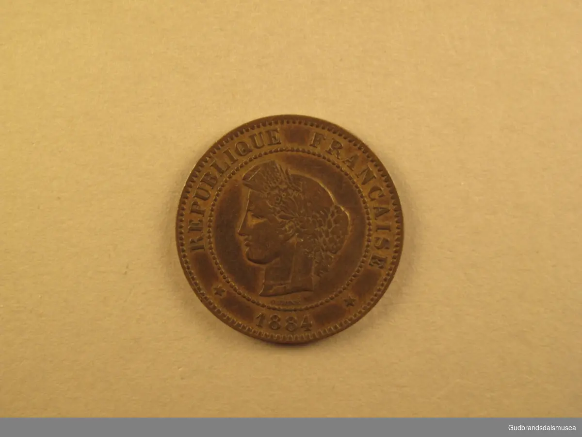 Mynt fra Frankrike. 5 Centimes 1884. Republique Francaise.
