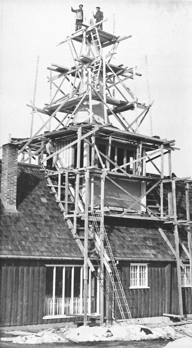 Restaurering av kirketårn. 