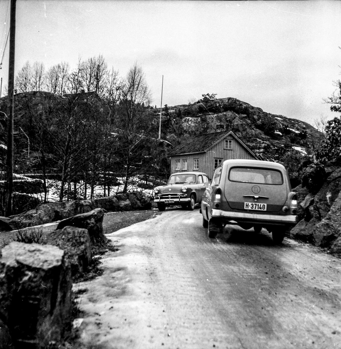 Smale bilveier i Kragerø. 1960-tallet.