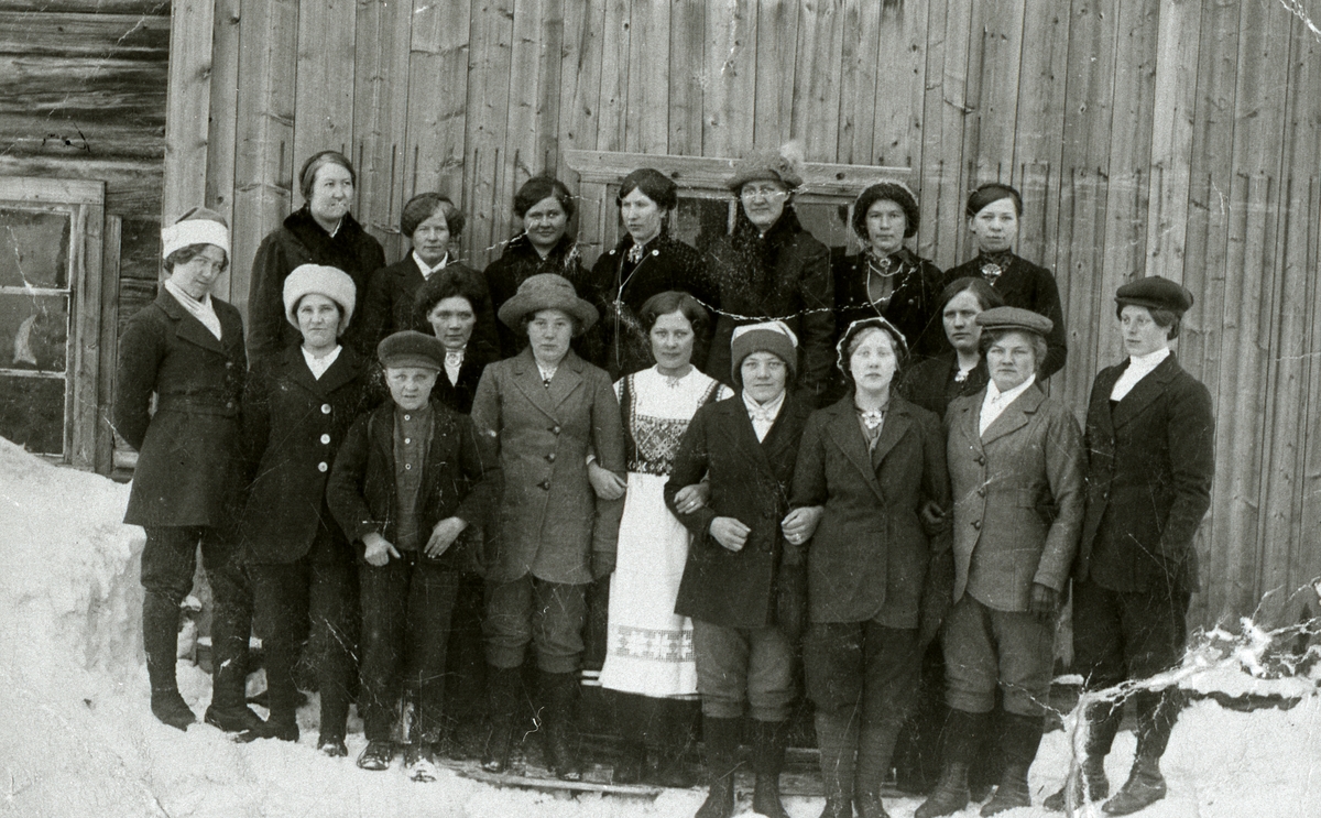 Gruppebilde - Valdres Folkemuseum / DigitaltMuseum