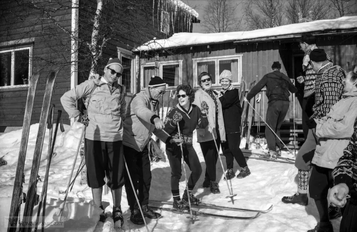 "1 halvdel av april 1961"."Skaret"