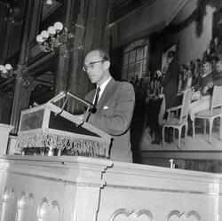 Gunnar Bøe. (1917-1989). Sosialøkonom og statsråd i Lønns- o
