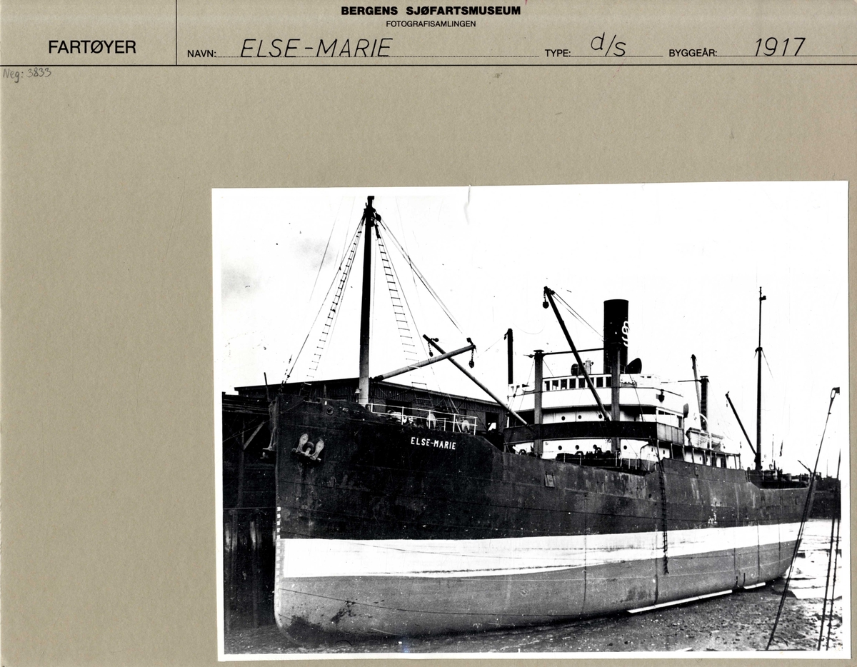 DS ELSE-MARIE (bygget 1917) på land.