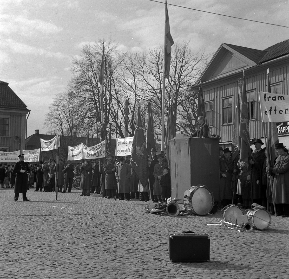 1 maj-firande på Stora torget 1947 med tal.