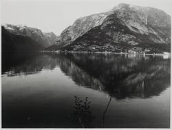 2/6 -82 Eidfjord Hard.