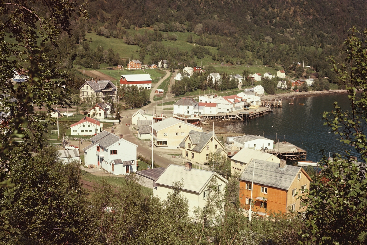 Flyfoto¤ Trehusbebyggelse i Tromsø.