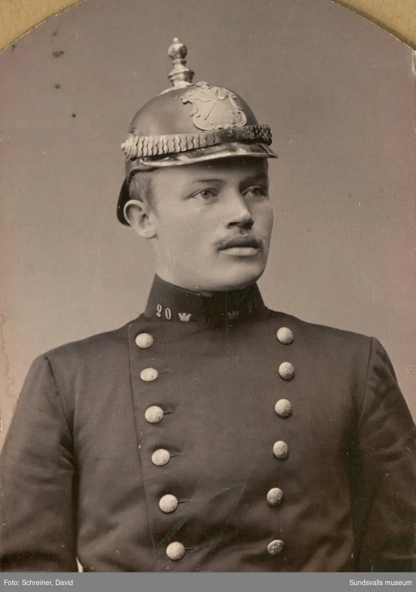 Tavla till borgmästaren Johan Otto Drake på födelsedagen 1901 från Sundsvalls poliskår.