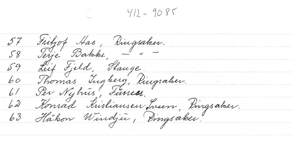 Elever og lærere ved Ringsaker fylkesskole (senere Ringsaker Folkehøyskole), med blant annet Alf Prøysen som elev.