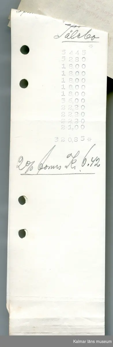 KLM 46521:103:1-3 Kreditfaktura. Av papper. Kreditfaktura från Handelsaktiebolaget Adolf Anderson. Till Lisa Jonsson, Eftr., Tålebo, Blomstermåla. Ihophäftad med två st kvitton. Handlingen är daterad 27/8 1935.