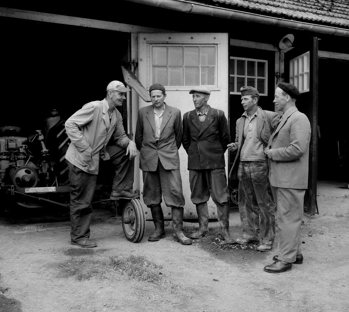 Arbetare på Ryds gård, 1956.