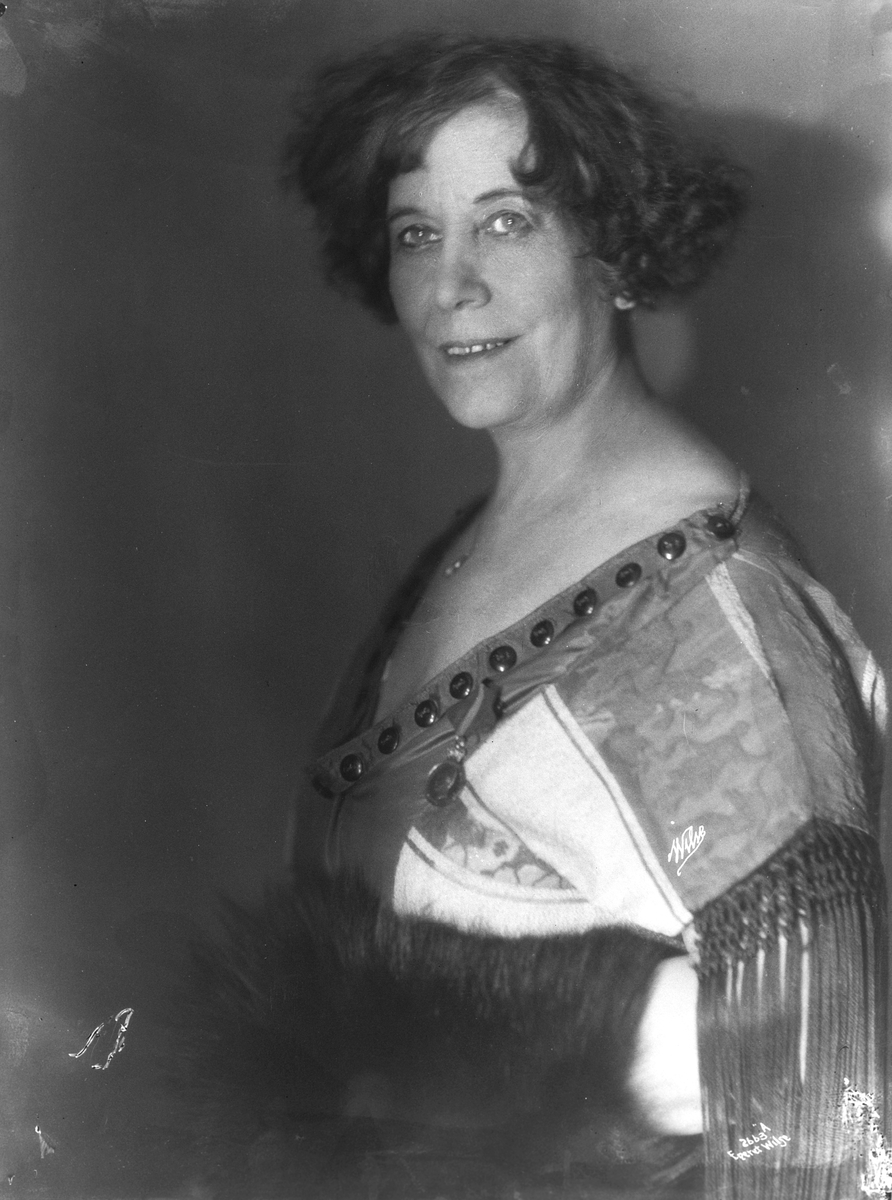 Fru Ragna Marie Wettergren 10/4 1923