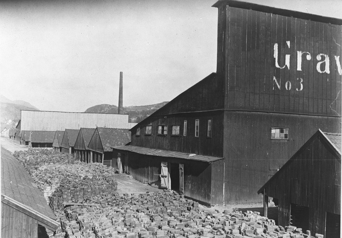 Graveren teglverk, gammel fabrikk som drev produksjon av teglstein.