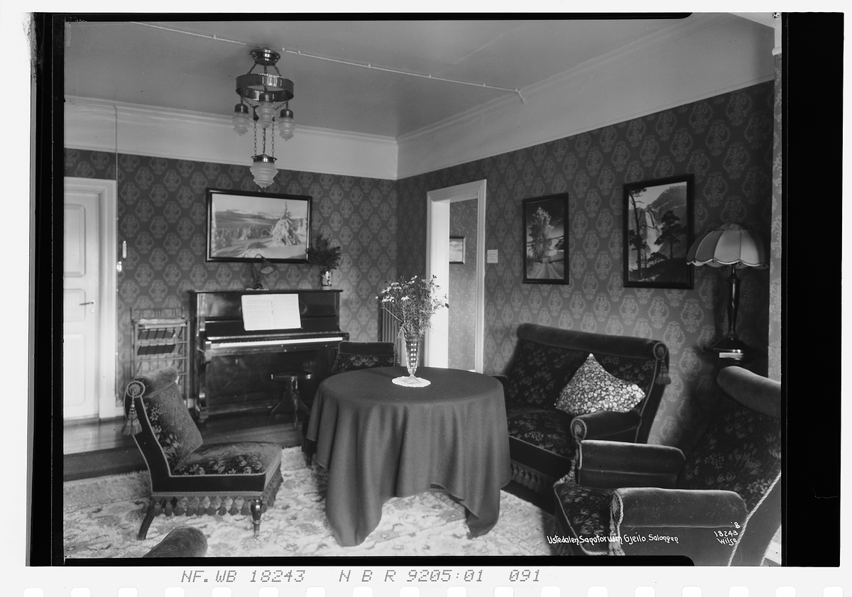 Interiør fra en salong i Ustedalen sanatorium. Fotografert 1924.