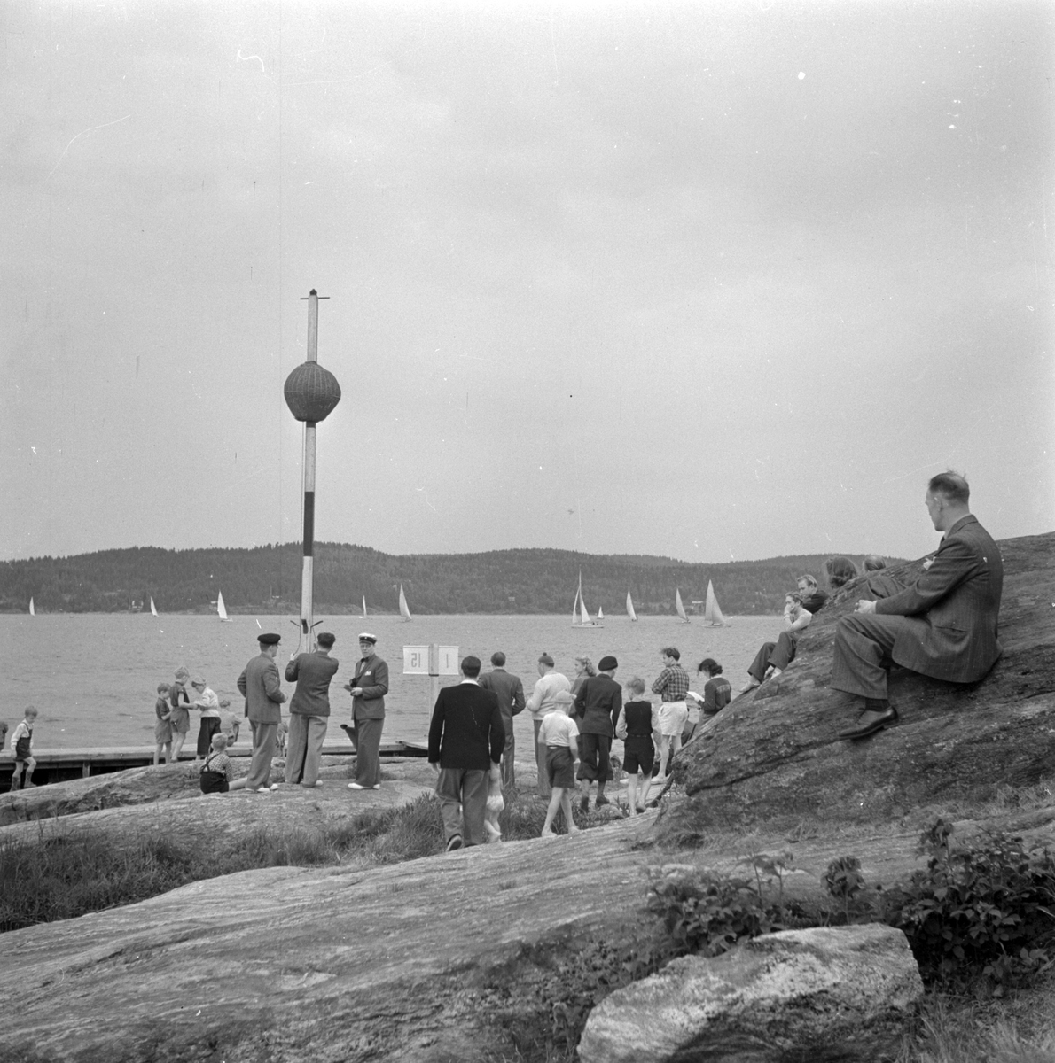 Segeltävling vid Lövekullebadet. 1940-talet