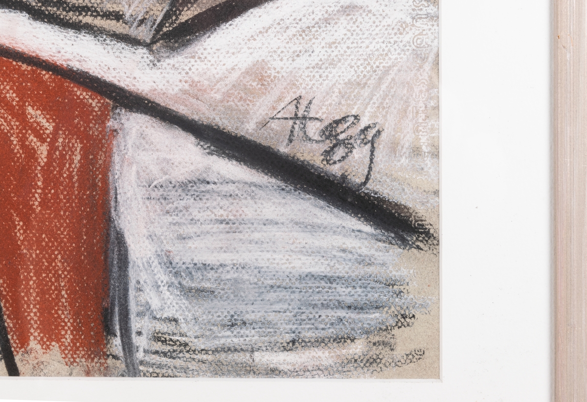 Teckning i kol och krita på kolpapper. Röd svart och vit. Motiv: bortvänd flicka mellan två datorskärnar. Titel "Elinor och datorn". Signerar nedtill t.h "AE89". Konstnär: Annika Erixon, Gävle. Köpt på Gävle Slott i samband med utställning av teckningar från projekt Gevaliafabriken.