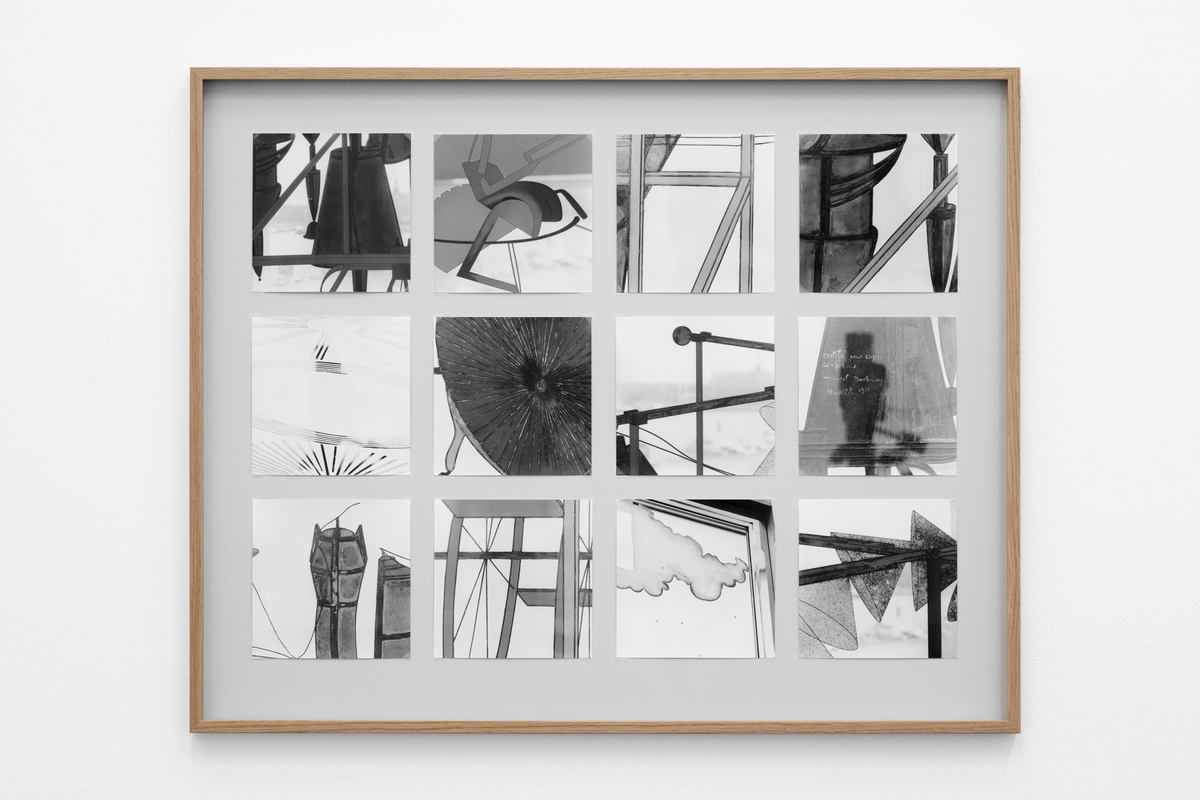 Fotografibasert verk med komposisjoner bestående av tolv kvadratiske bilder fremstilt i tradisjonelt mørkerom av kunstneren. Hvert bilde er et nærstudie av Marcel Duchamps ufullendte verk "The Bride Stipped Bare by her Bachelors, Even,", også kjent som "The Large Glass".