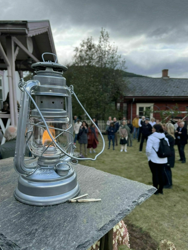 Olavsflammen på Alvdal prestegård. Foto: OVF