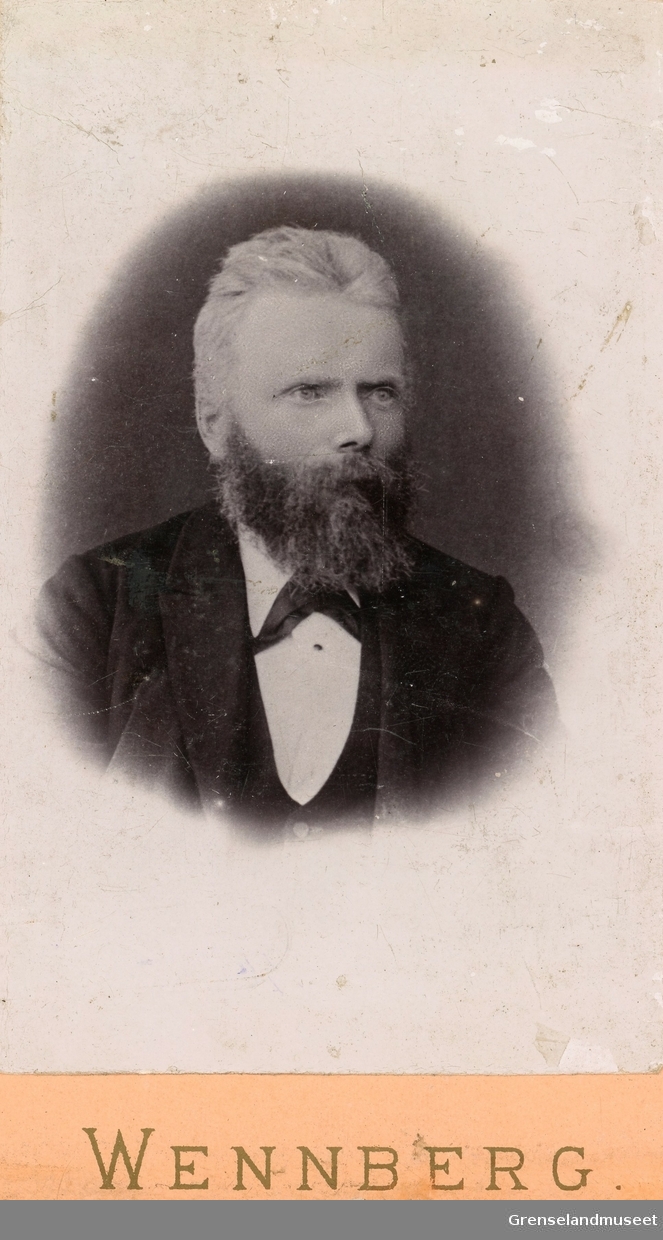 Portrett av Anders Tokle. Lærer og skolestyreformenn 1890. Kirkesanger 1866-1909.